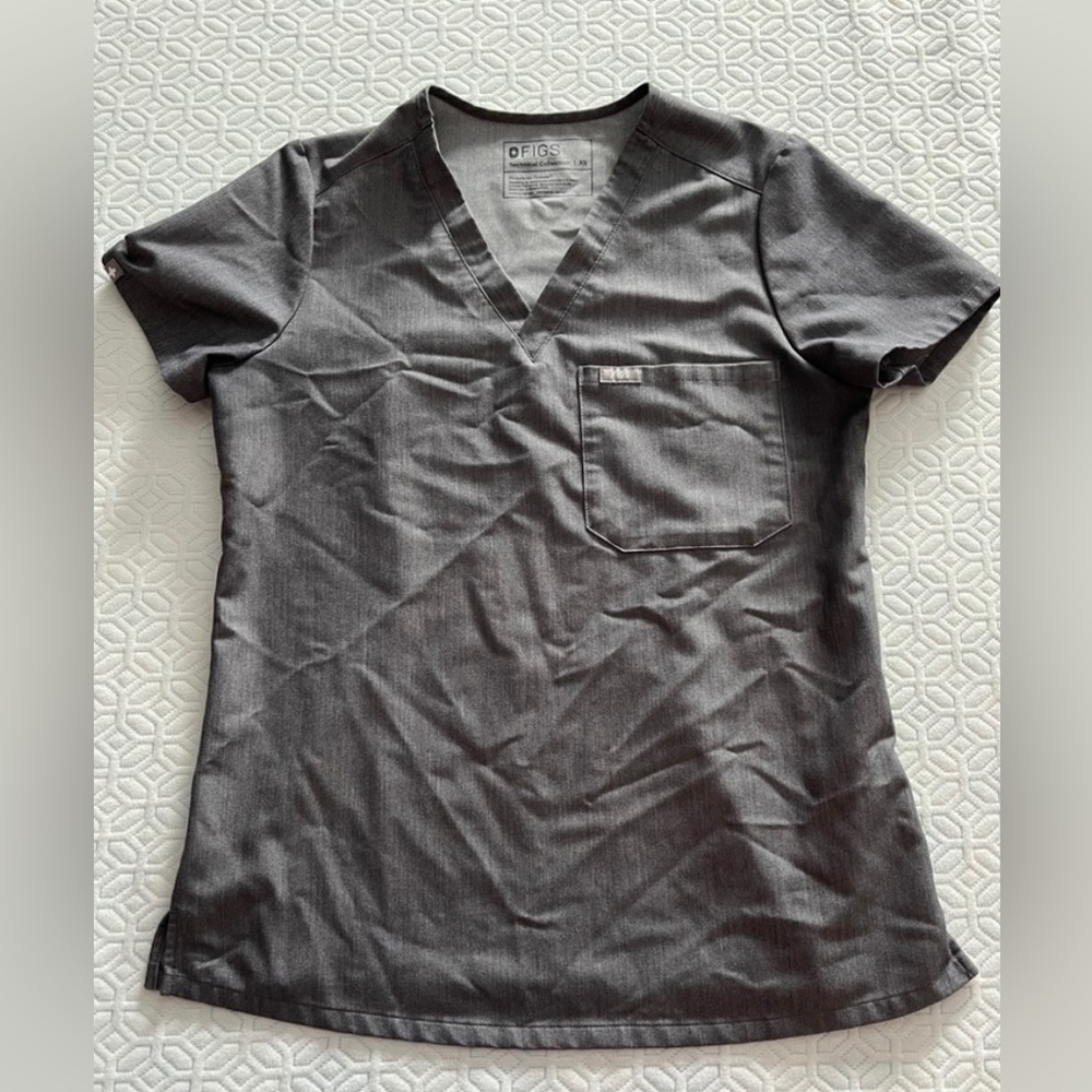 Figs Scrub Top